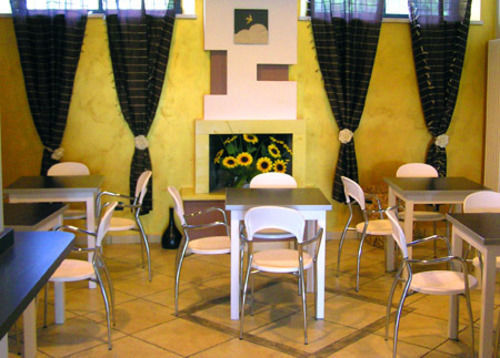 Albergo Le 2 Rose ซาน เซเวริโน มาร์เค ภายนอก รูปภาพ